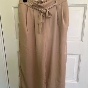 Zara Basic Collection Cream Slacks - Size Small